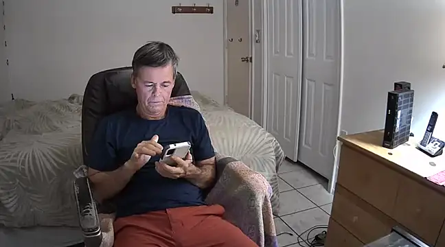 Snapshot of nakeedcowboi65 chatting on January 14, 7:53 pm nakeedcowboi65 online show from January 14, 7:53 pm