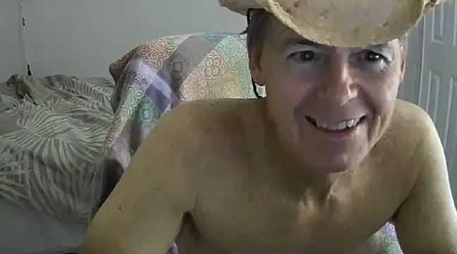 Snapshot of nakeedcowboi65 chatting on January 28, 4:29 am nakeedcowboi65 online show from January 28, 4:29 am