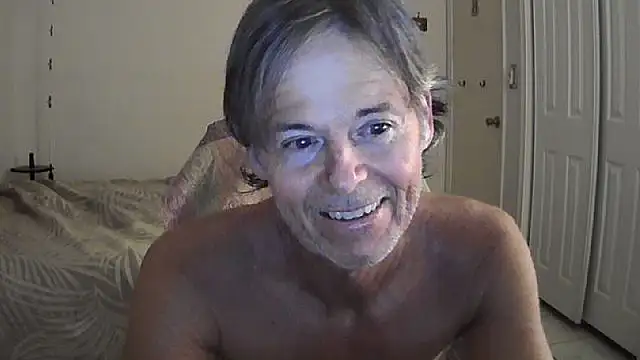 nakeedcowboi65 online show from April 11, 9:57 am