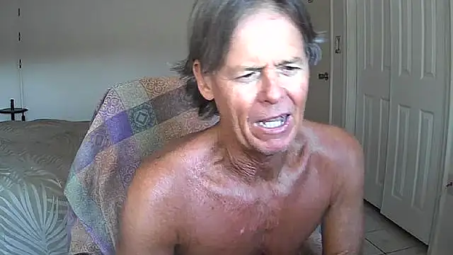 nakeedcowboi65 online show from May 16, 12:07 am