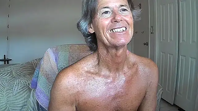 nakeedcowboi65 online show from June 14, 9:17 pm