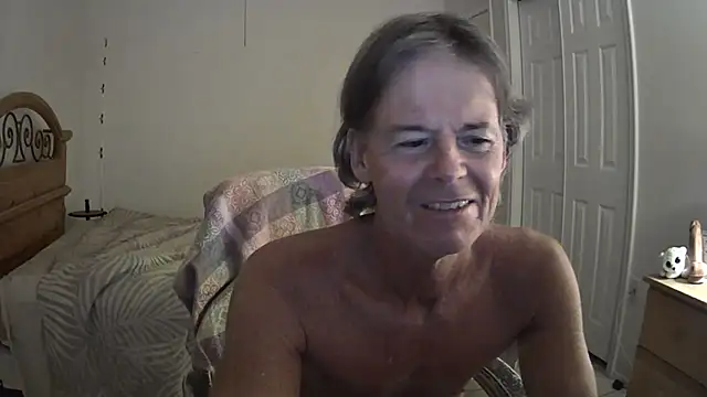 Snapshot of nakeedcowboi65 chatting on July 8, 1:10 am nakeedcowboi65 online show from July 8, 1:10 am