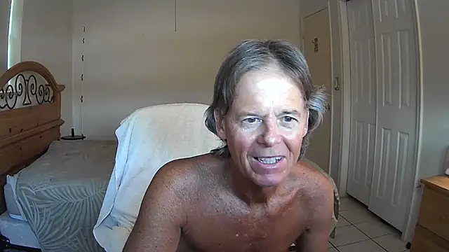 Snapshot of nakeedcowboi65 chatting on July 25, 11:30 am nakeedcowboi65 online show from July 25, 11:30 am