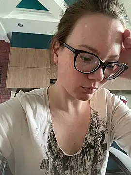 AngelaWhiti online show from June 4, 1:39 pm