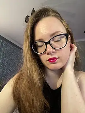 AngelaWhiti online show from June 18, 4:11 pm