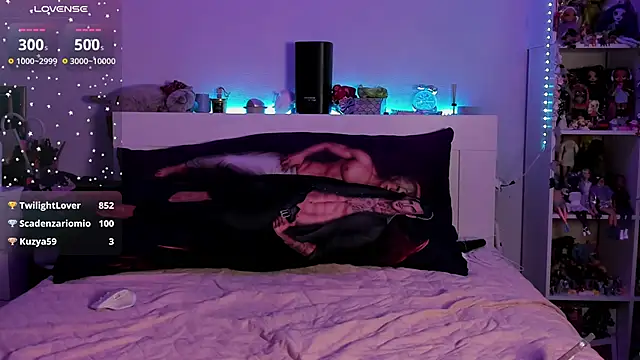 ChloeKohaku online show from March 10, 9:21 am