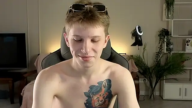 Snapshot of arlekincrop chatting on September 9, 12:43 am arlekincrop online show from September 9, 12:43 am