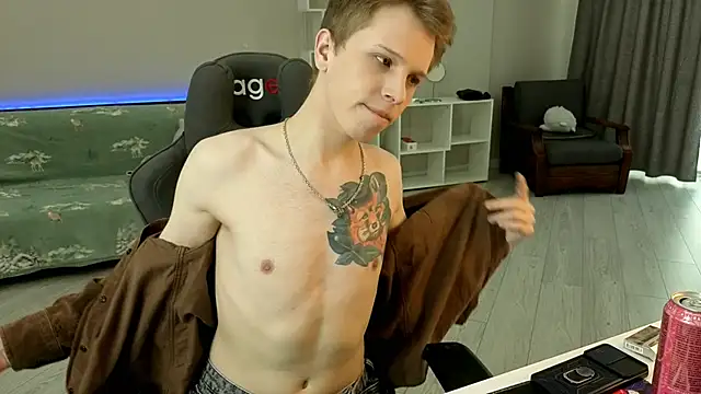 Snapshot of arlekincrop chatting on November 22, 5:06 am arlekincrop online show from November 22, 5:06 am