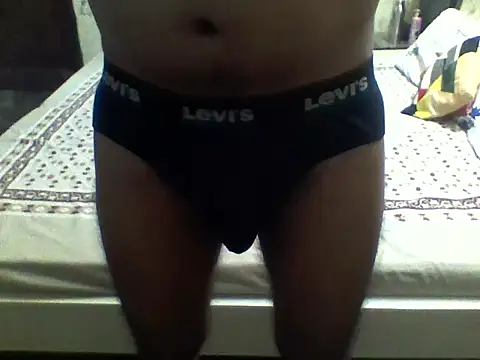 Snapshot of secretoxoxo chatting on March 17, 12:30 pm secretoxoxo online show from March 17, 12:30 pm