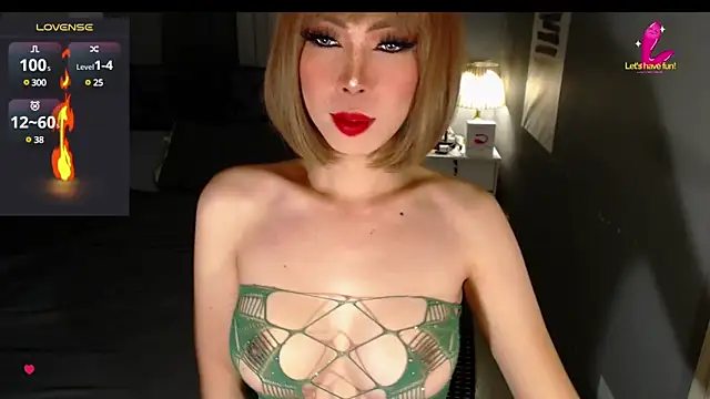 Snapshot of MiracleTS chatting on March 14, 6:39 pm MiracleTS online show from March 14, 6:39 pm