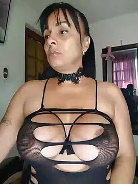 Snapshot of Mariana_444 chatting on January 19, 1:01 pm Mariana 444 online show from January 19, 1:01 pm