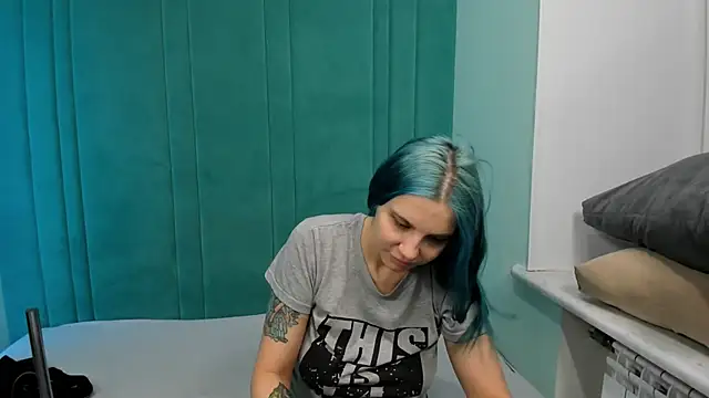 JuliaBusty online show from December 16, 4:28 am