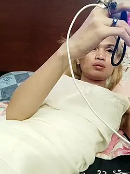 QueenSoreal online show from June 25, 8:52 am