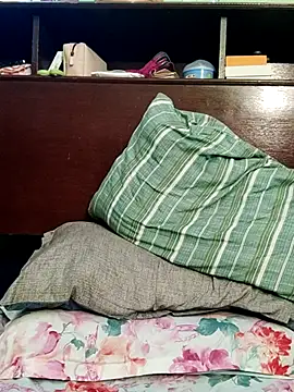 QueenSoreal online show from July 18, 8:18 am