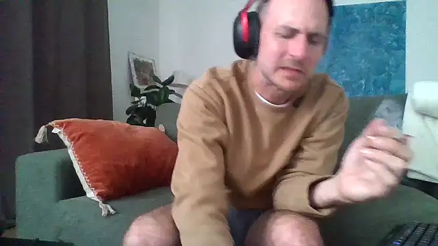 verylargecock online show from September 22, 12:40 pm