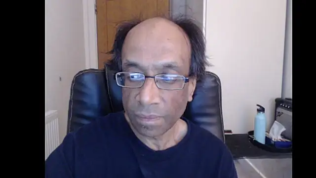 Snapshot of rauncher1 chatting on June 9, 8:59 am rauncher1 online show from June 9, 8:59 am
