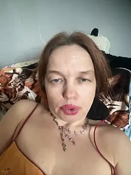 Snapshot of Susanel chatting on March 19, 10:19 am Susanel online show from March 19, 10:19 am