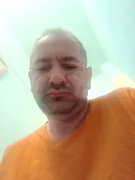 Snapshot of Venelin_ruse chatting on April 4, 1:48 am Venelin ruse online show from April 4, 1:48 am