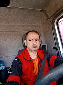 Snapshot of Venelin_ruse chatting on April 9, 9:15 am Venelin ruse online show from April 9, 9:15 am