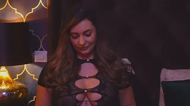 Snapshot of YaaraCollins chatting on December 28, 8:47 pm YaaraCollins online show from December 28, 8:47 pm