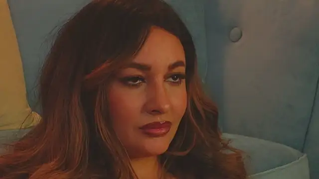 Snapshot of YaaraCollins chatting on February 6, 11:37 pm YaaraCollins online show from February 6, 11:37 pm