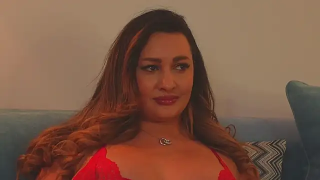 Snapshot of YaaraCollins chatting on March 9, 11:56 pm YaaraCollins online show from March 9, 11:56 pm