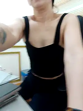 ladyxianne online show from March 3, 5:42 am