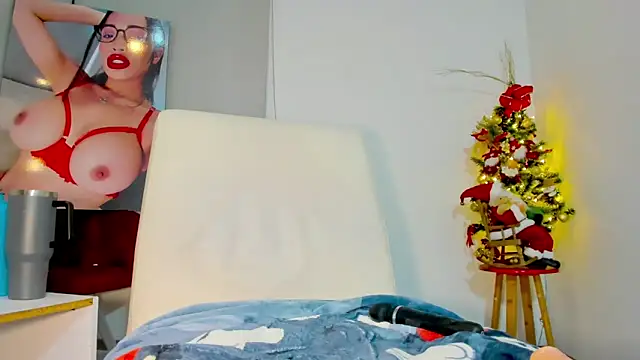 SQUIRTINGQUEEN11 online show from December 15, 4:51 am