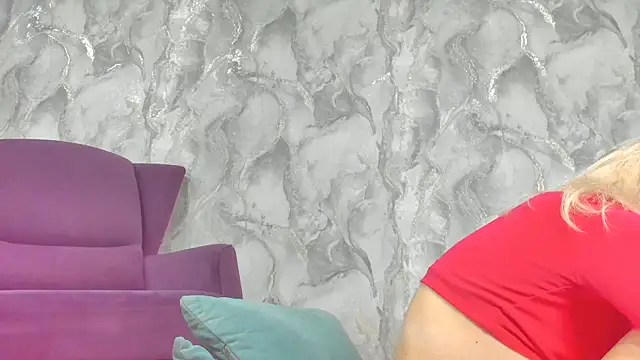 Snapshot of succubus chatting on October 28, 10:12 pm succubus online show from October 28, 10:12 pm