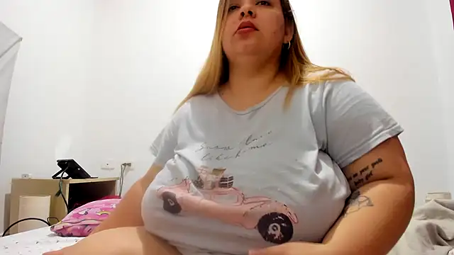 Blondylicious online show from March 20, 11:45 pm