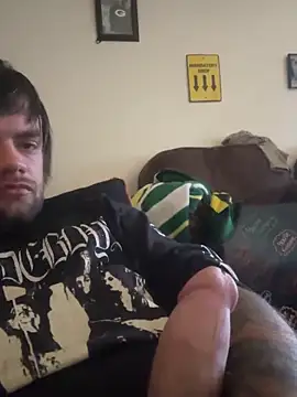 Snapshot of cumgitsumdic chatting on November 18, 6:45 pm cumgitsumdic online show from November 18, 6:45 pm