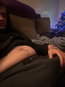 Snapshot of cumgitsumdic chatting on December 1, 12:26 am cumgitsumdic online show from December 1, 12:26 am