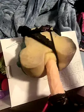 Snapshot of cumgitsumdic chatting on December 15, 9:24 am cumgitsumdic online show from December 15, 9:24 am