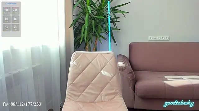 goodtobeshy online show from October 26, 11:27 am