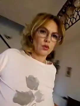 elacoquette online show from February 1, 2:34 pm