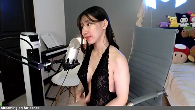 minarocket  online show from March 6, 8:16 pm