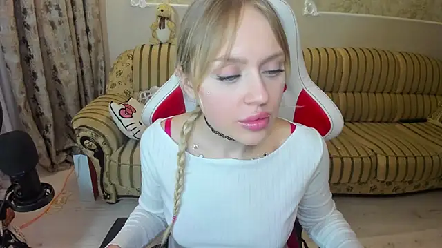 ElinOceanX online show from December 13, 7:53 pm