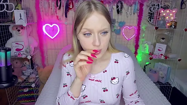 ElinOceanX online show from March 22, 7:42 pm