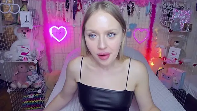 ElinOceanX online show from March 22, 10:48 pm