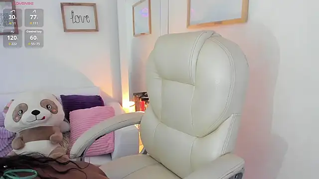 zobe love online show from June 26, 4:55 pm