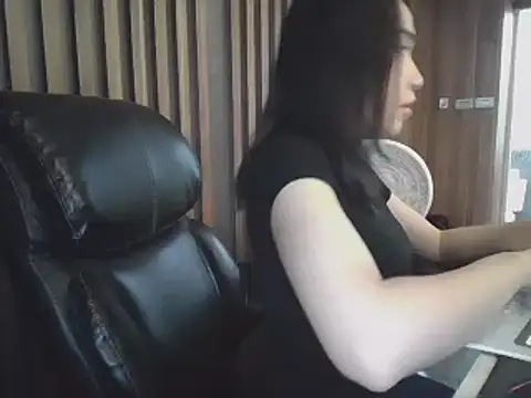 sara kimoo online show from March 14, 10:49 pm