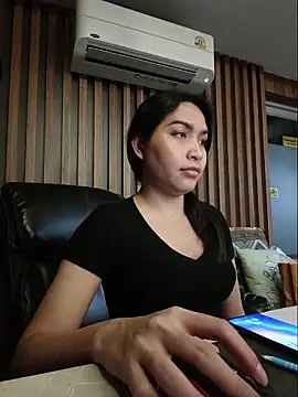 sara kimoo online show from October 29, 1:24 pm