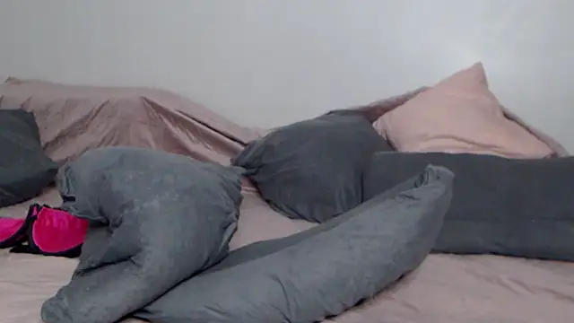 Cheresse online show from January 7, 8:31 pm