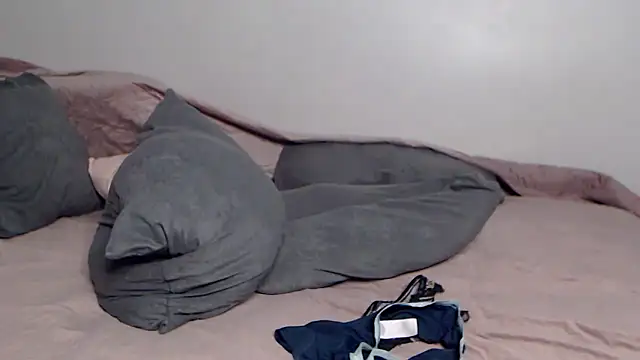 Cheresse online show from February 20, 7:19 pm