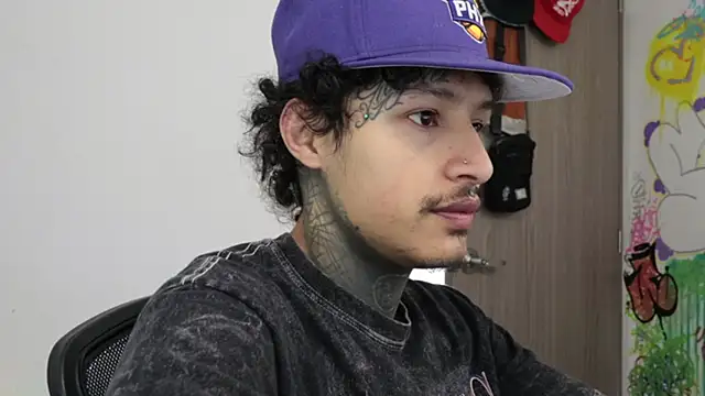 trieone online show from February 10, 1:15 pm