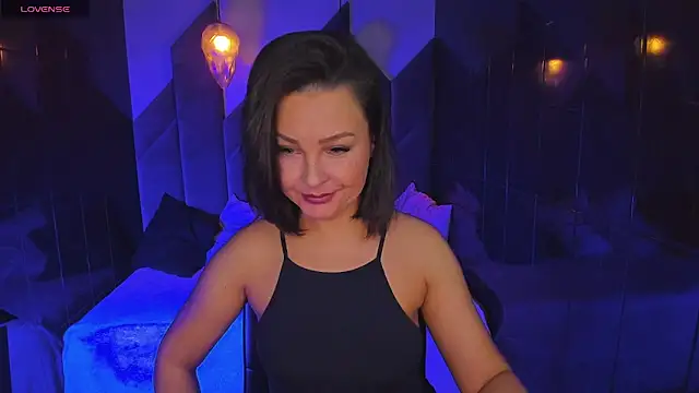 Snapshot of MilenaMellow chatting on March 6, 8:48 pm MilenaMellow online show from March 6, 8:48 pm