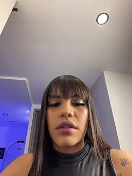 Victoria14  online show from October 28, 12:47 am