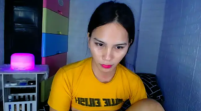 urnaughtydolly69 online show from December 11, 9:41 am