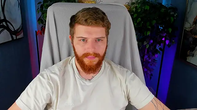 Snapshot of DominicGengry chatting on December 14, 6:23 pm DominicGengry online show from December 14, 6:23 pm