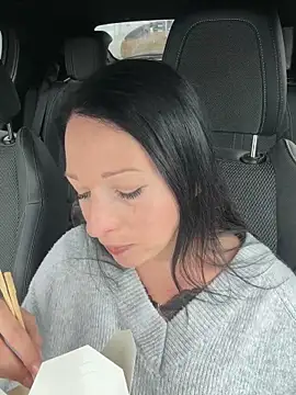 Viola Beck online show from February 28, 12:09 pm